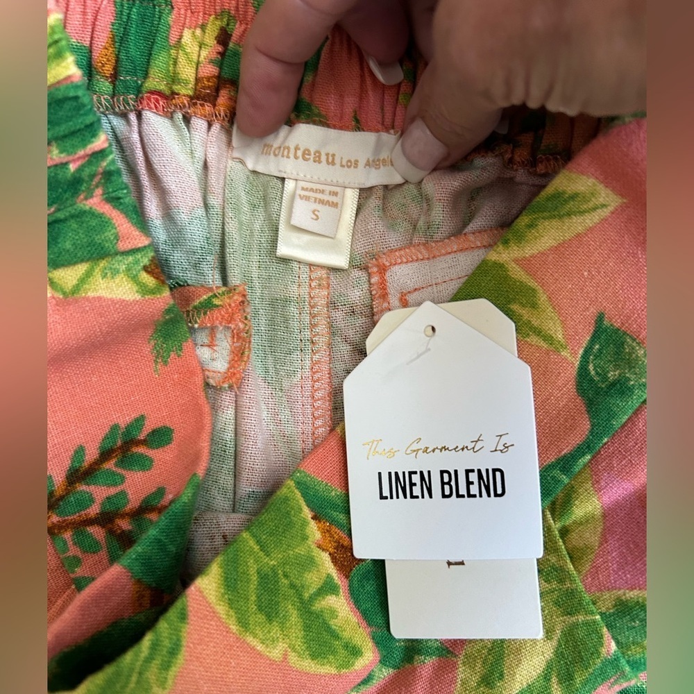 Monteau NWT Linen Blend Tropical Pattern Shorts size small - Picture 2 of 7